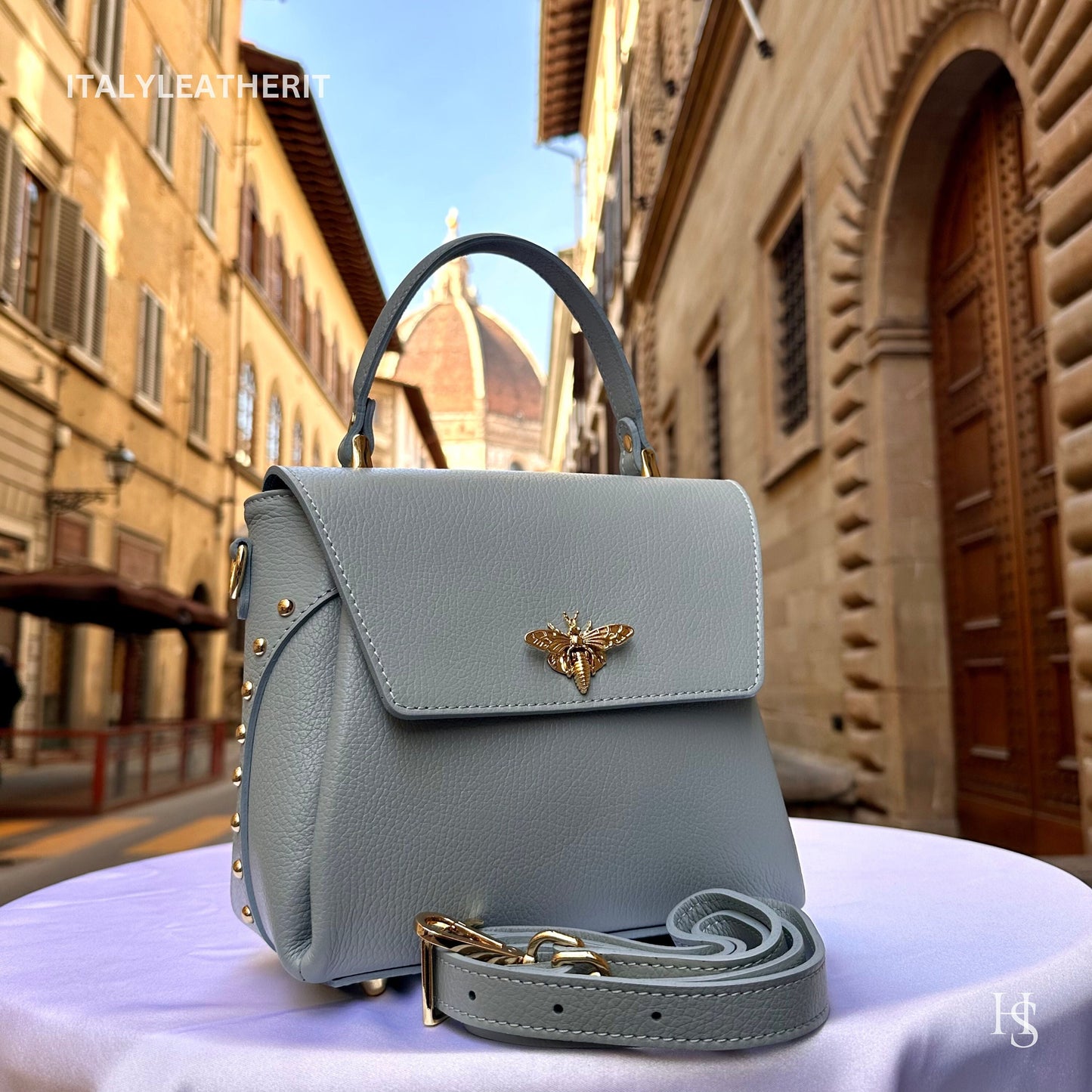 Italian Handmade Leather Bags For Women l l Elegant Leather Tote From Florence with bee-shaped lobster clasp closure