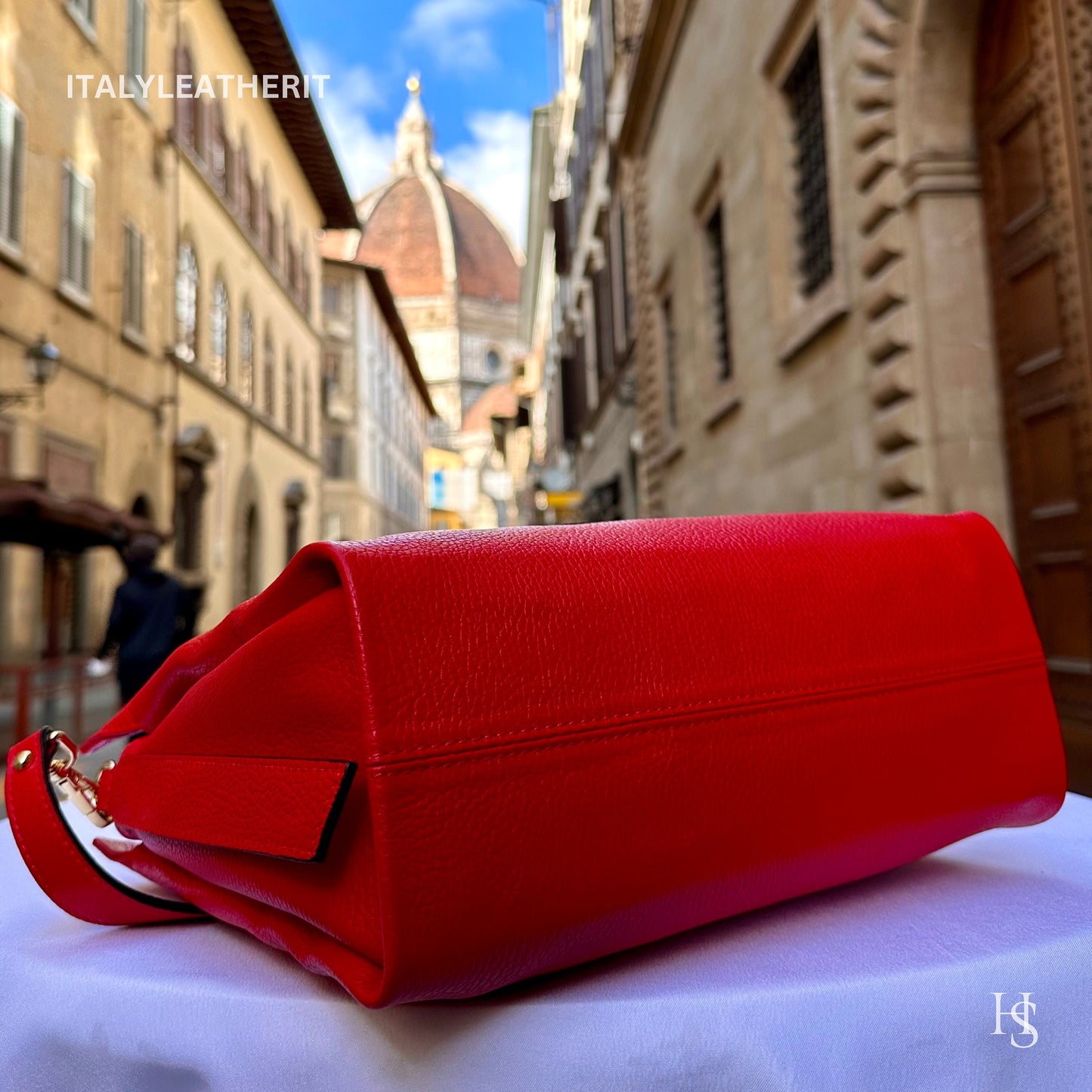 Italian Handmade Leather Bags For Women | Elegant Red Leather Tote From Florence | Made in Italy