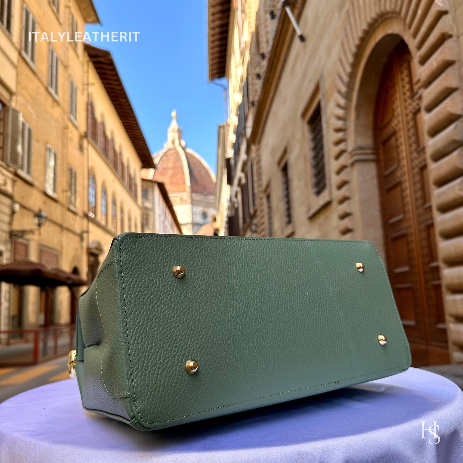 Italian Handmade Leather Bags For Women l l Elegant Leather Tote From Florence, pistachio bag, Lock bag, Made in Italy
