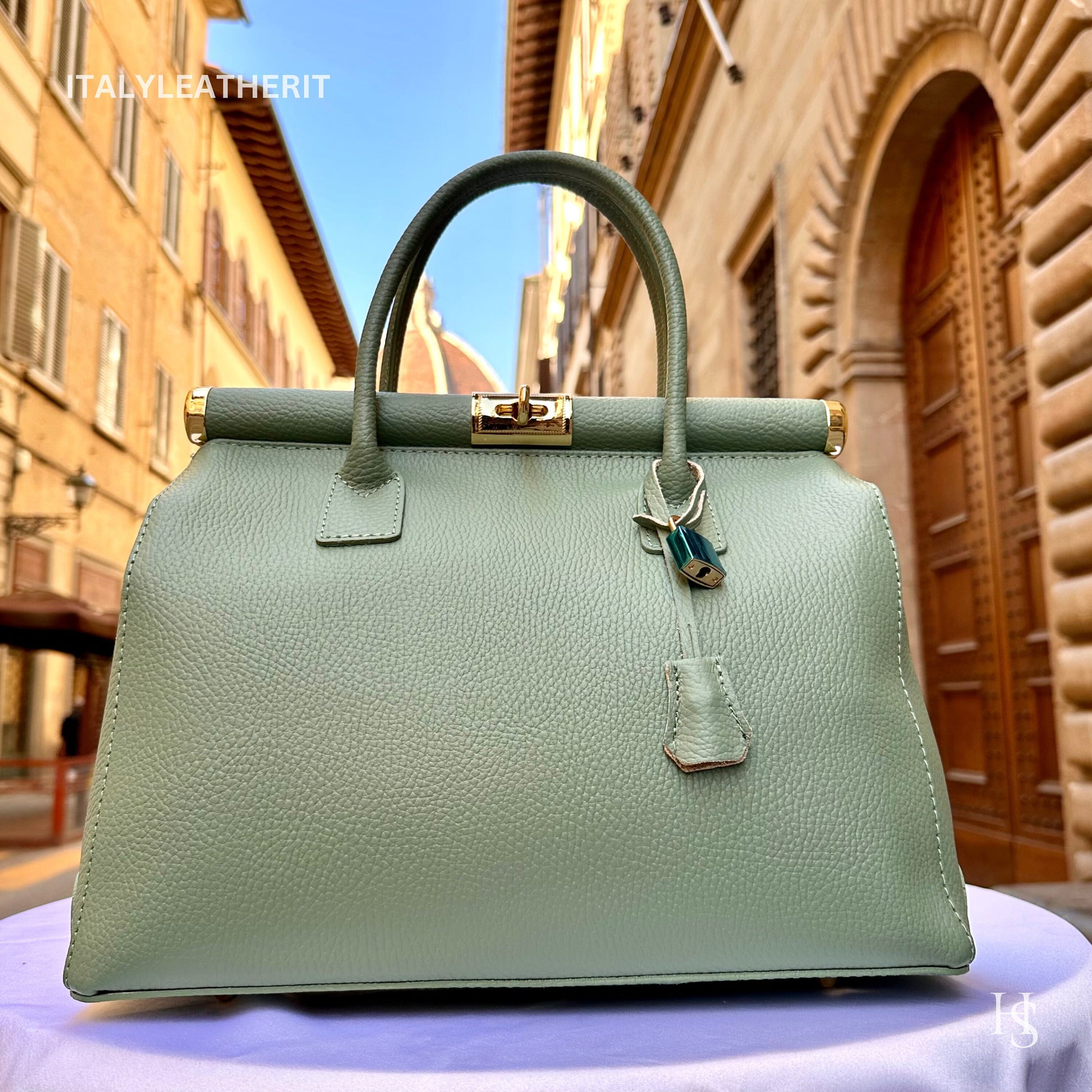 Italian Handmade Leather Bags For Women l l Elegant Leather Tote From Florence, pistachio bag, Lock bag, Made in Italy