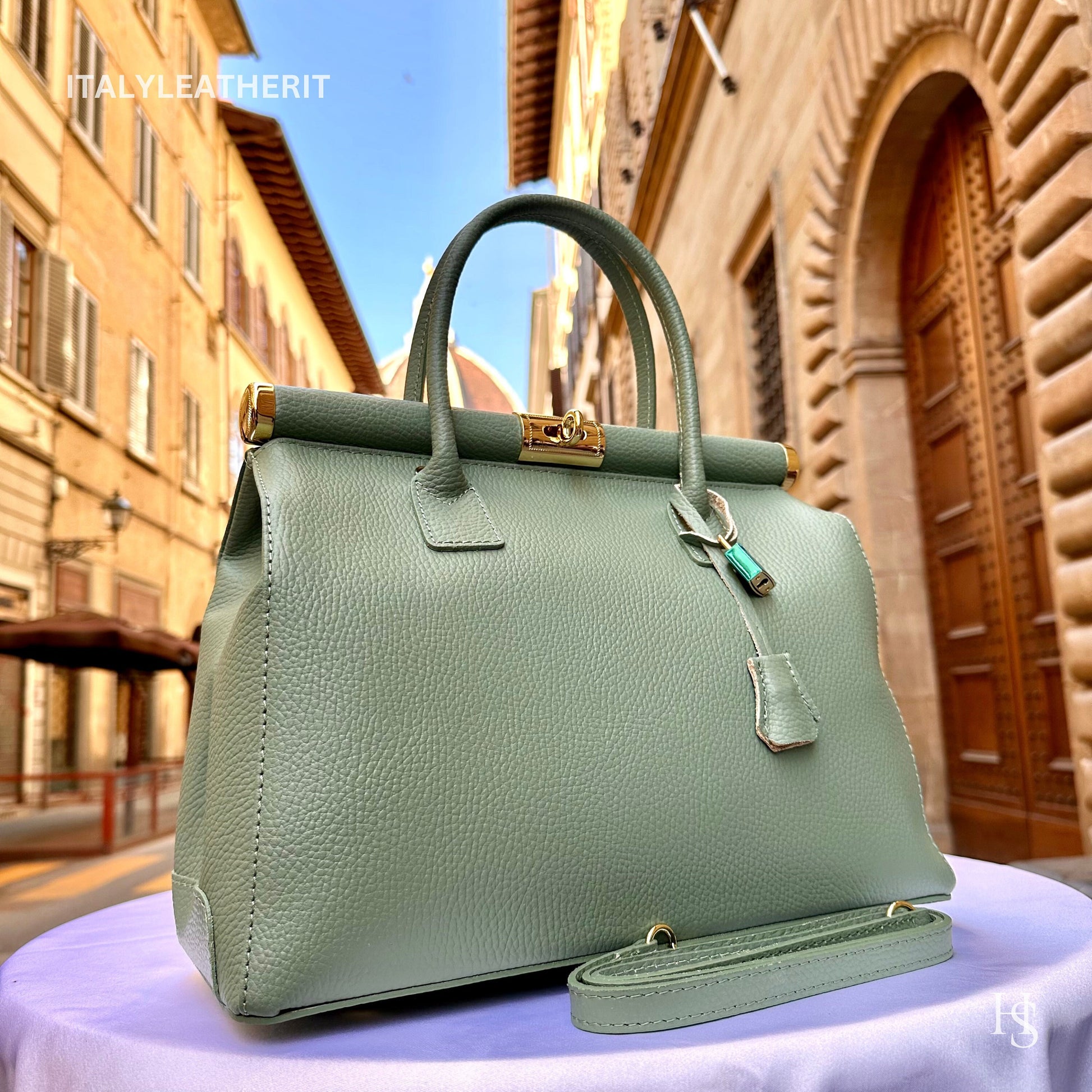 Italian Handmade Leather Bags For Women l l Elegant Leather Tote From Florence, pistachio bag, Lock bag, Made in Italy