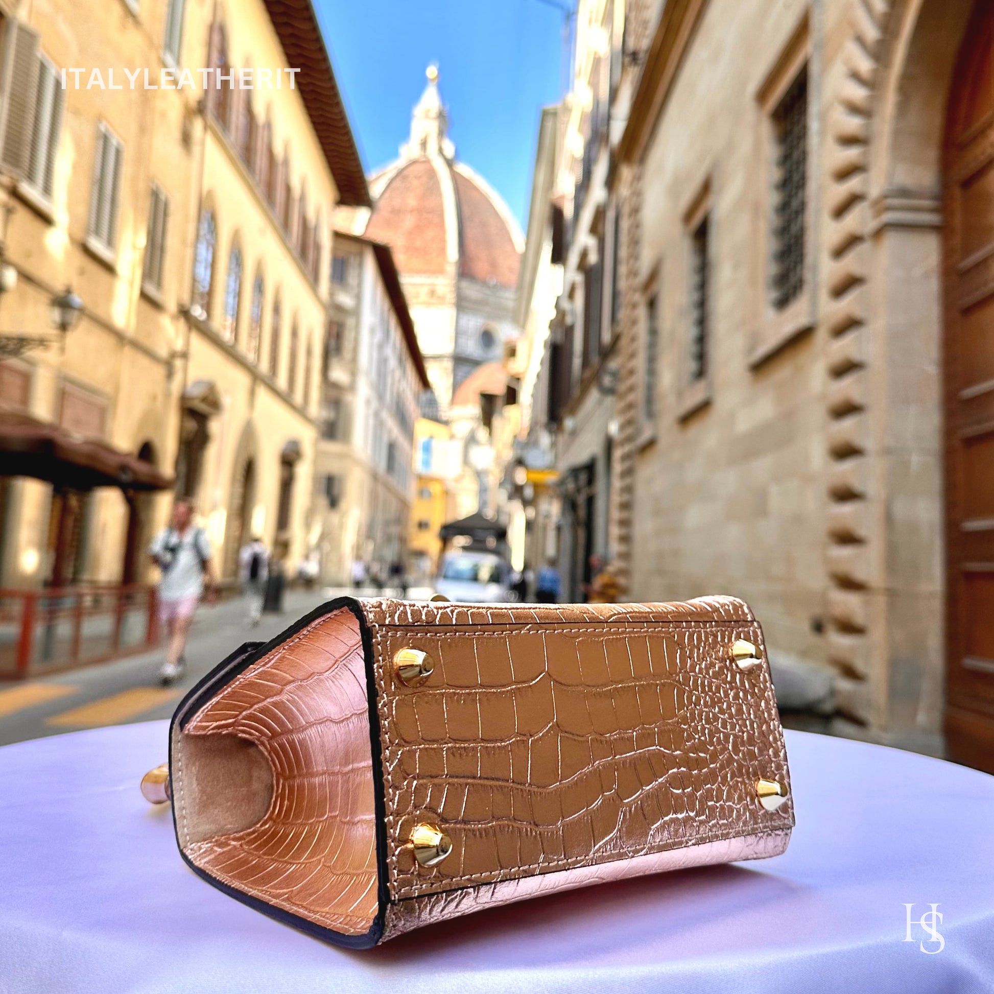Italian Handmade Leather Bags for Women | Elegant Leather Tote from Florence - Medium-Sized, Light pink purse