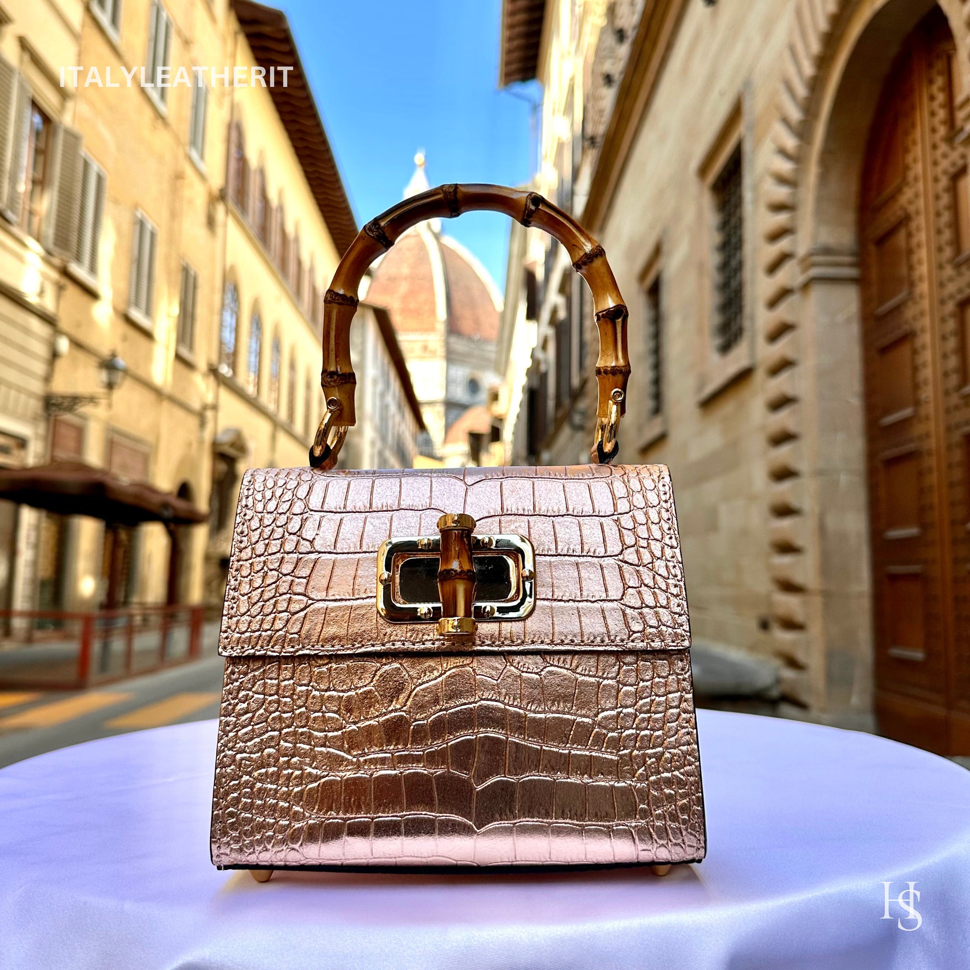 Italian Handmade Leather Bags for Women | Elegant Leather Tote from Florence - Medium-Sized, Light pink purse