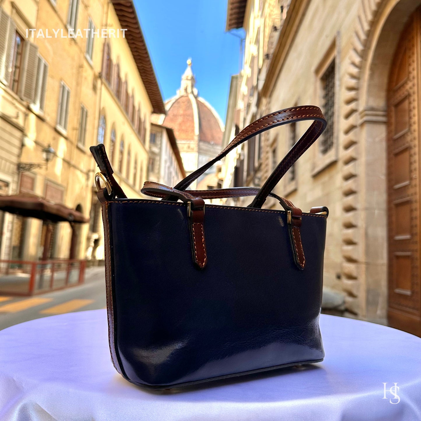 Italian Handmade Leather Bags For Women l l Elegant Leather Tote From Florence, Small boat bag, Made in Italy- Navy blue bag