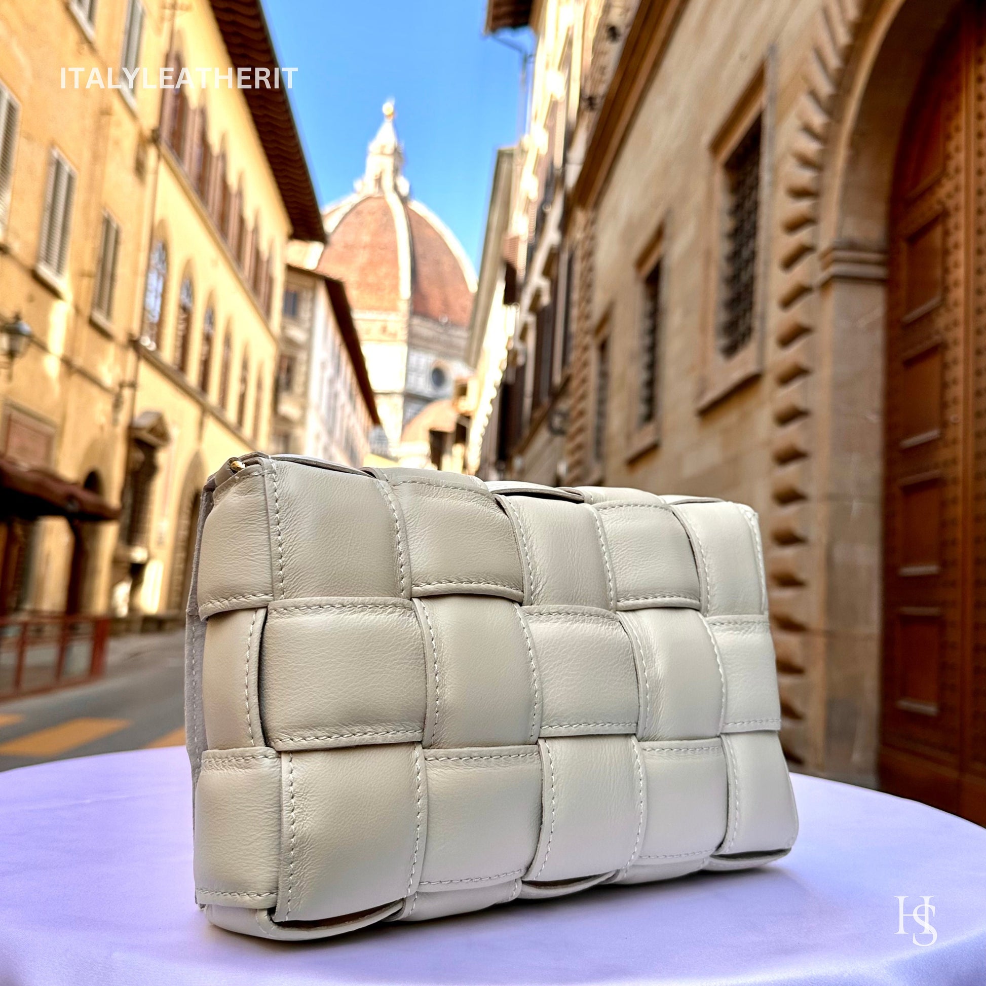 Italian Handmade Leather Bags For Women l l Elegant Leather Tote From Florence, Black bag made in Italy