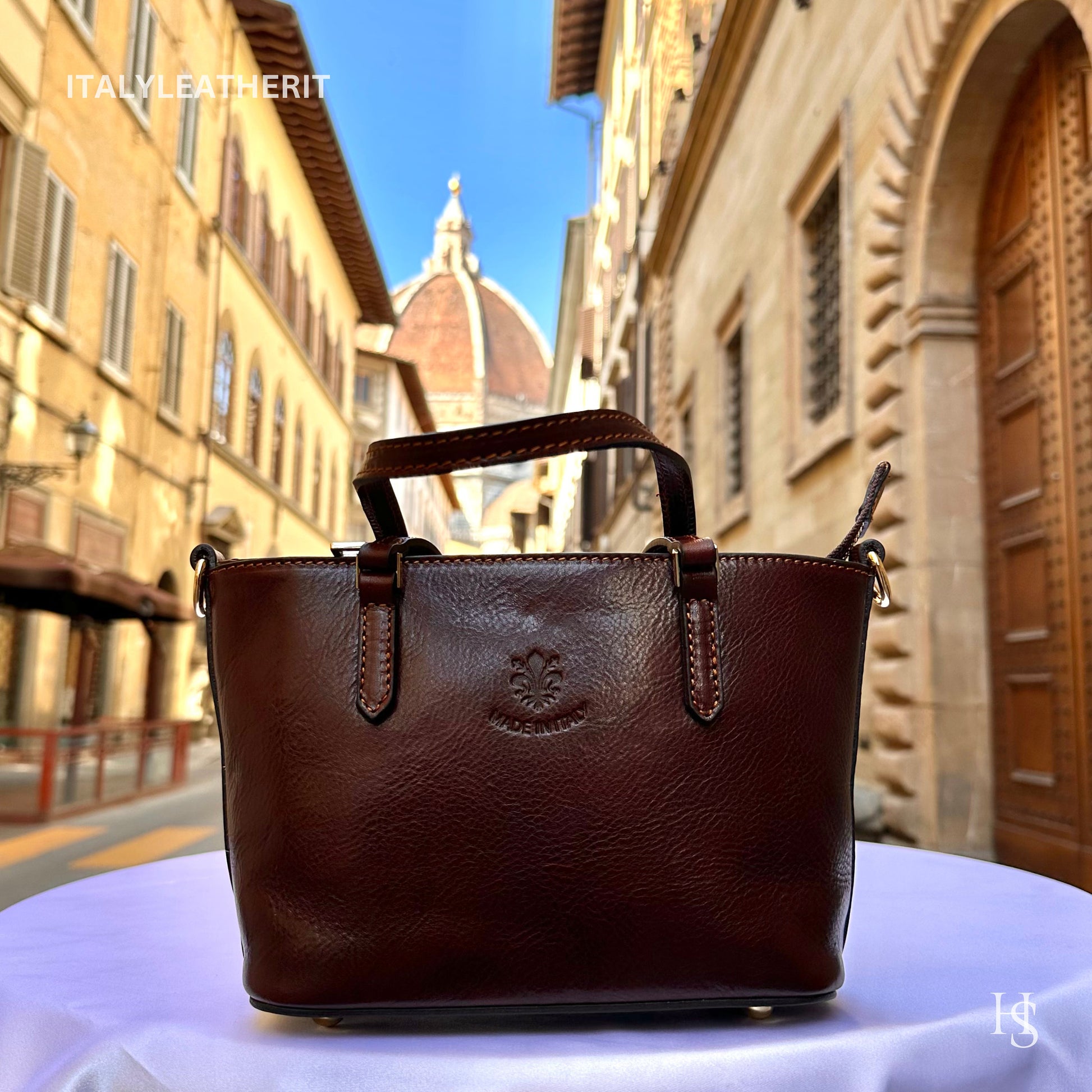 Italian Handmade Leather Bags For Women l l Elegant Leather Tote From Florence, Small boat bag, Made in Italy
