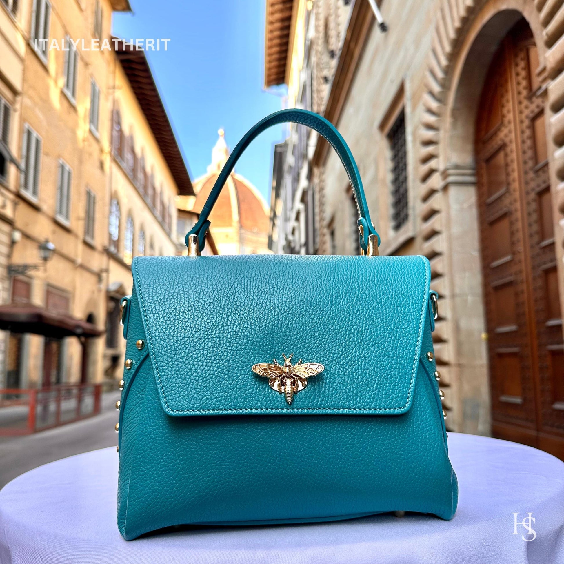 Italian Handmade Leather Bags For Women l l Elegant Leather Tote From Florence with bee-shaped lobster clasp closure