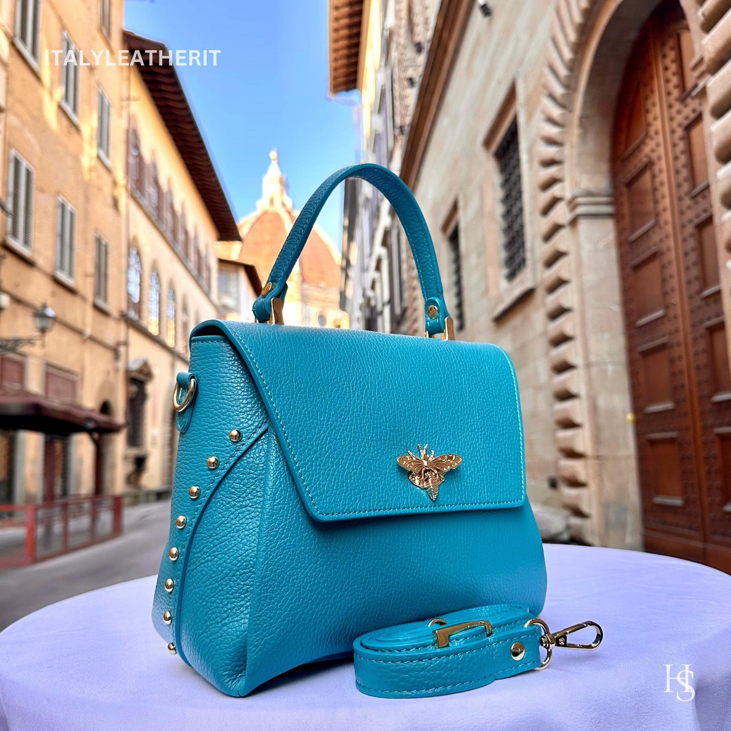 Italian Handmade Leather Bags For Women l l Elegant Leather Tote From Florence with bee-shaped lobster clasp closure