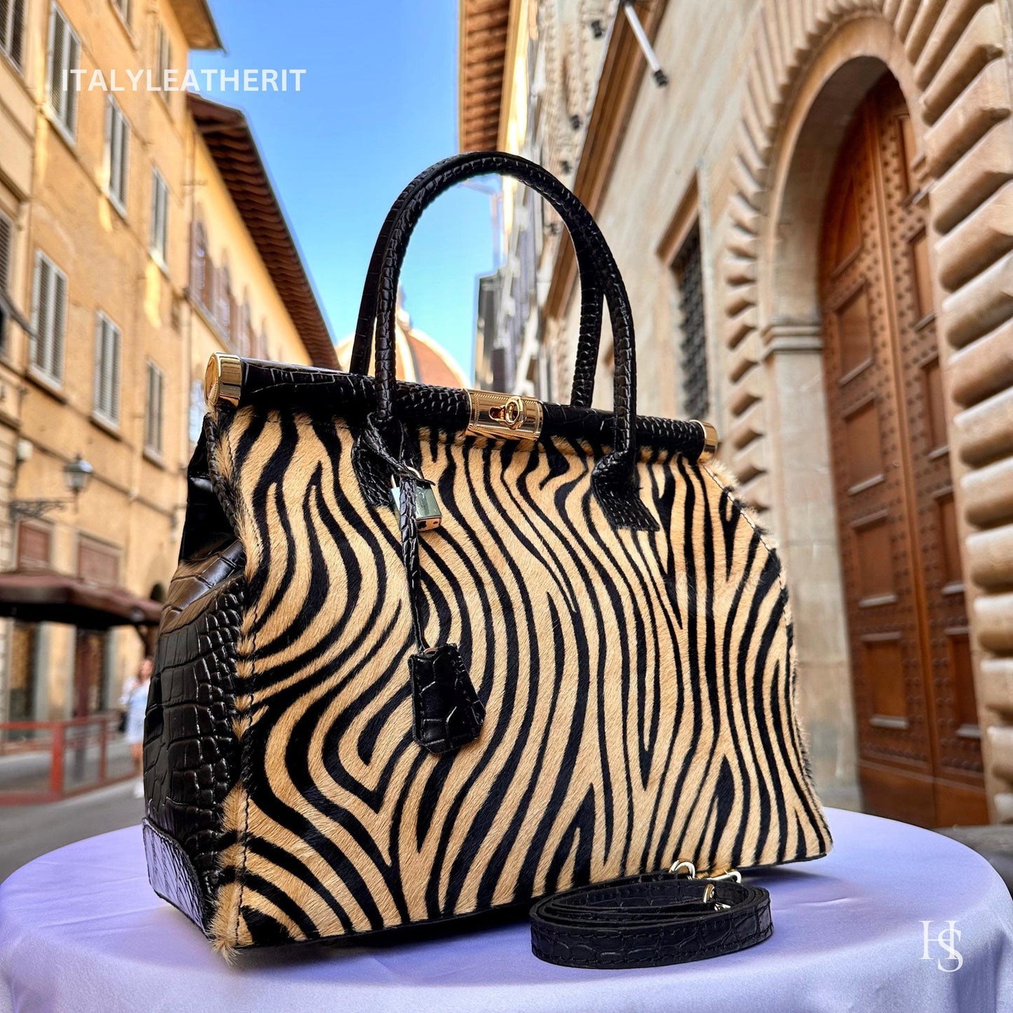 Italian Handmade Leather Bags For Woman l l Elegant Leather Tote From Florence, Black bag, Lock bag, Real Horse Hair