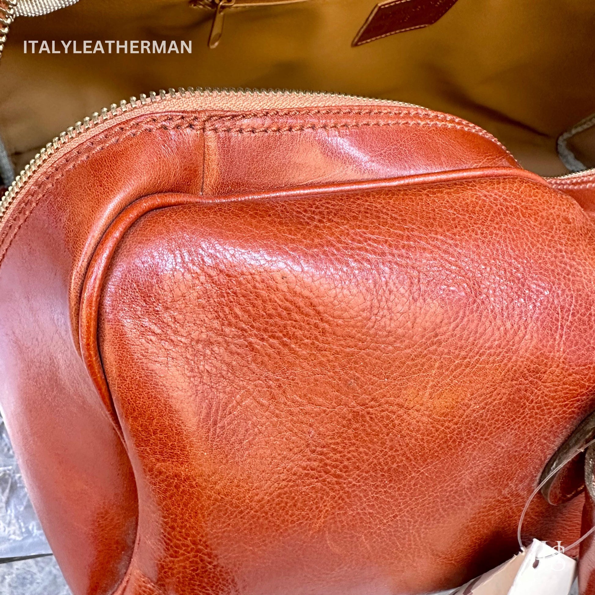 Italian Handmade Leather Travel Bags for Men | Elevate Your Style with Exquisite Craftsmanship made in Italy from Florence