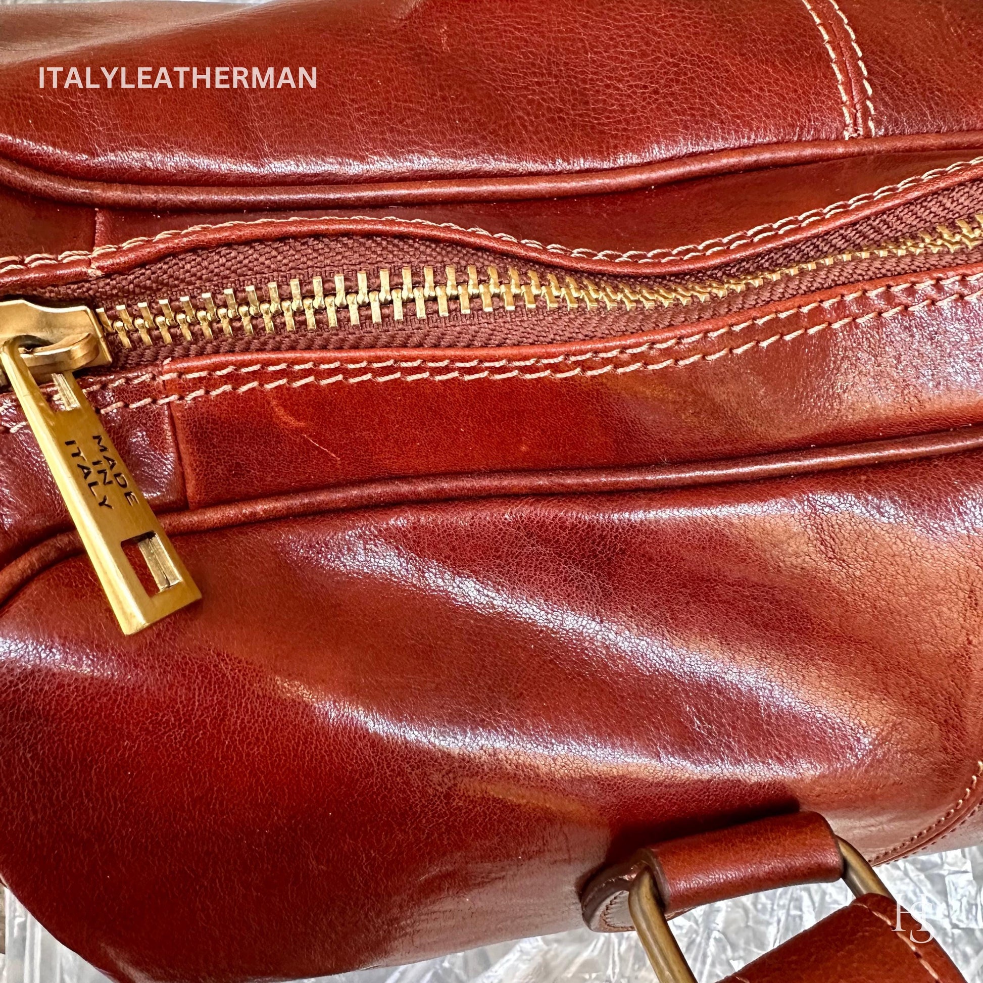 Italian Handmade Leather Travel Bags for Men | Elevate Your Style with Exquisite Craftsmanship made in Italy from Florence