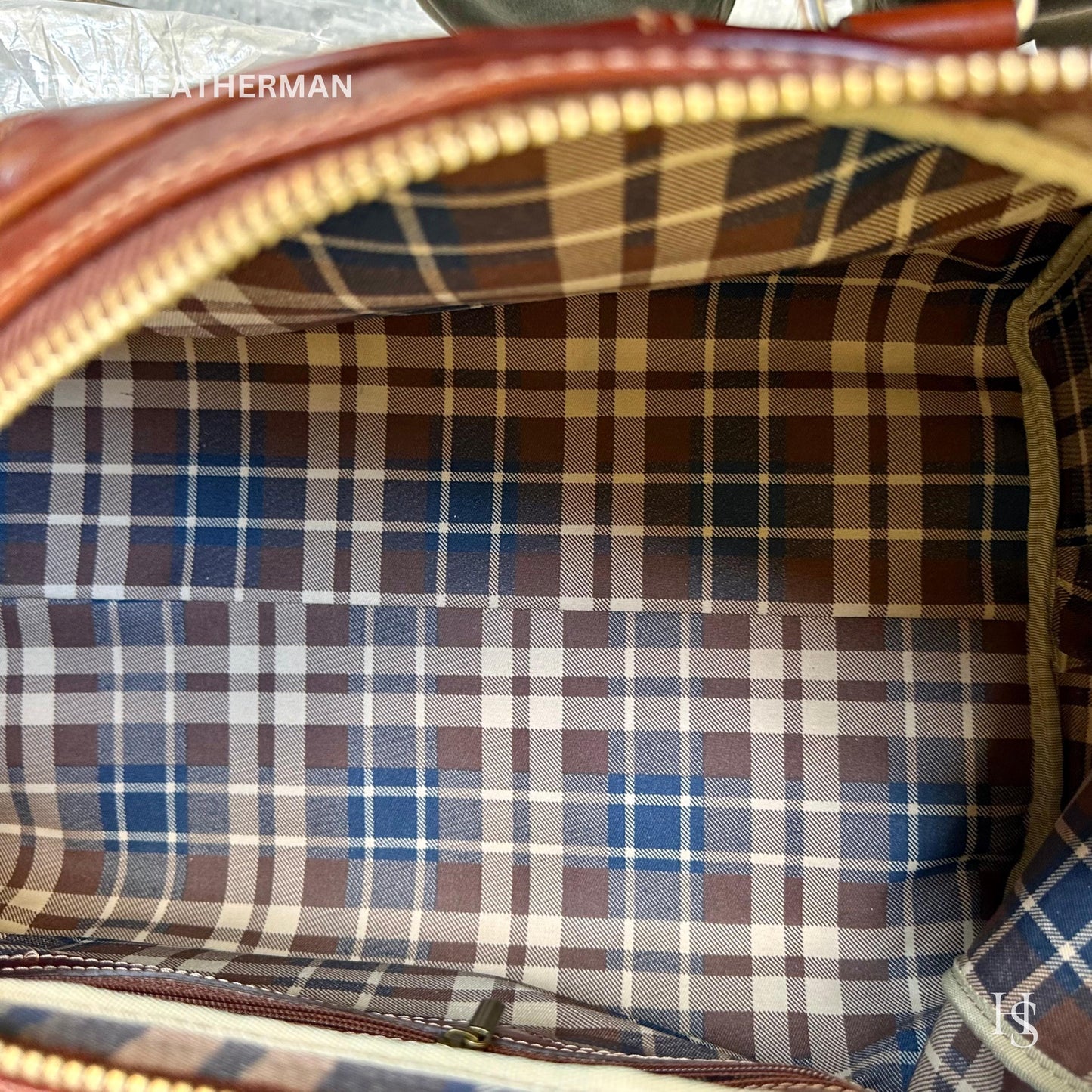 Italian Handmade Leather Travel Bags for Men | Elevate Your Style with Exquisite Craftsmanship made in Italy from Florence