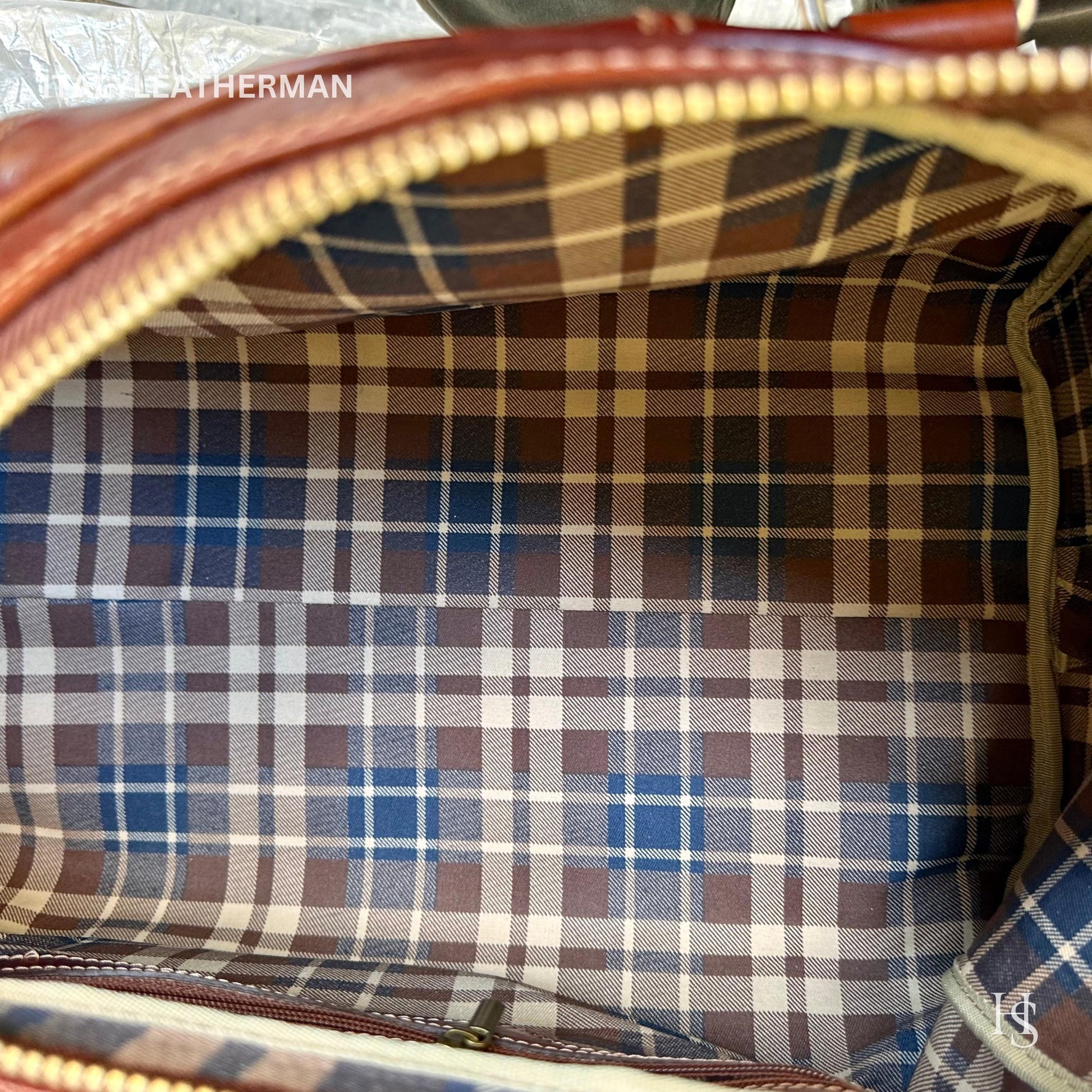 Italian Handmade Leather Travel Bags for Men | Elevate Your Style with Exquisite Craftsmanship made in Italy from Florence