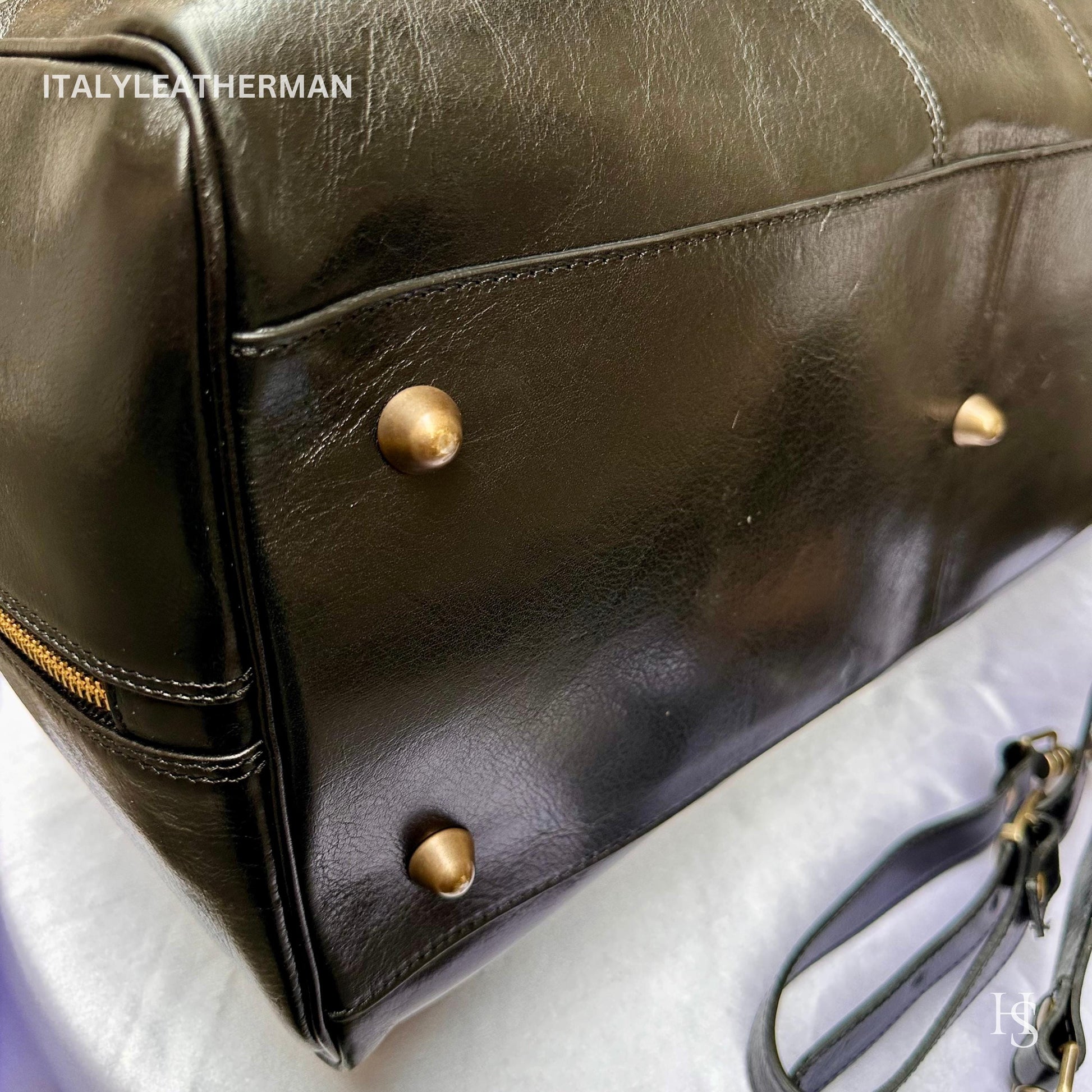 Italian Handmade Leather Travel Bags for Men | Elevate Your Style with Exquisite Craftsmanship made in Italy, Black travel bag