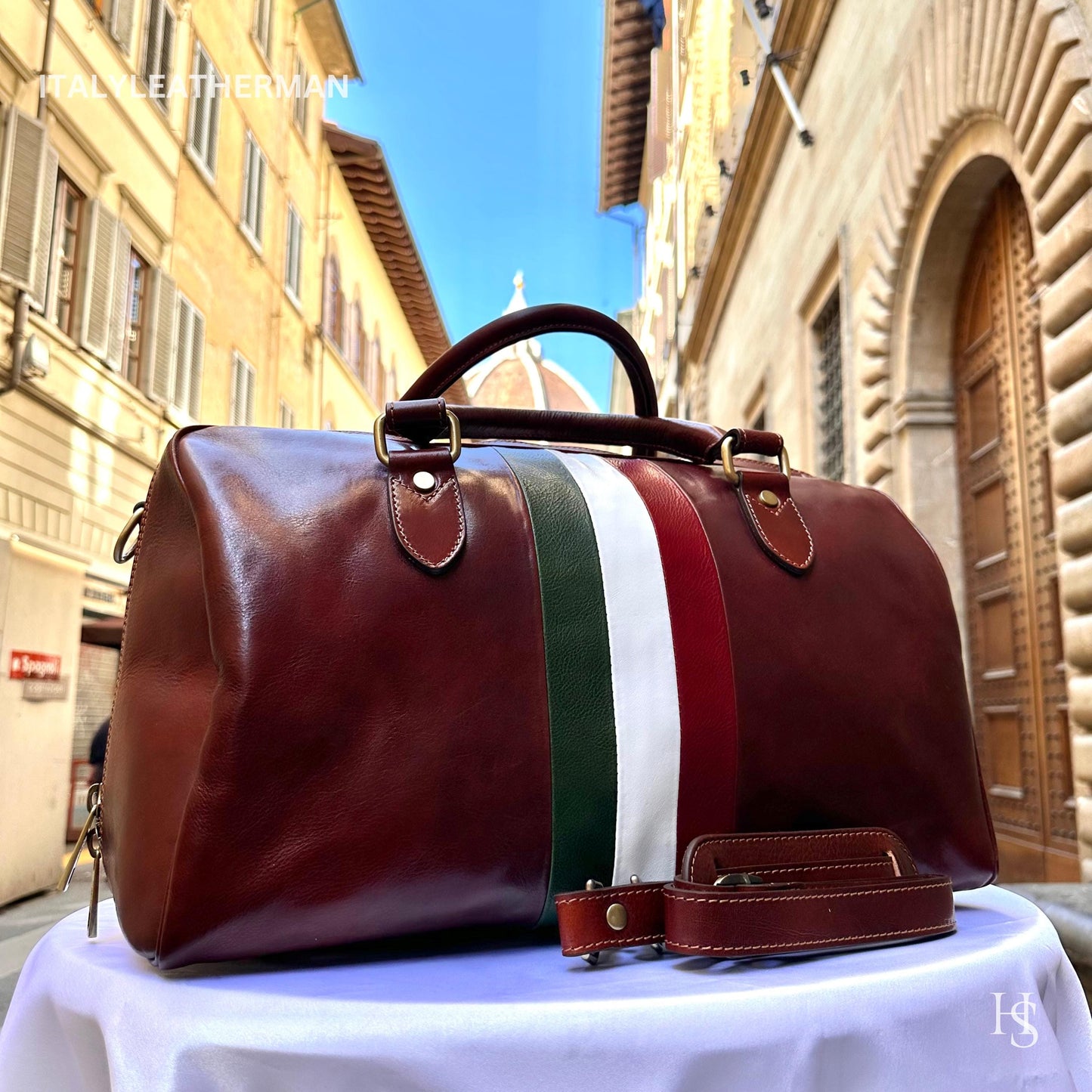 Italian Handmade Leather Travel Bags for Men | Elevate Your Style with Exquisite Craftsmanship made in Italy from Florence