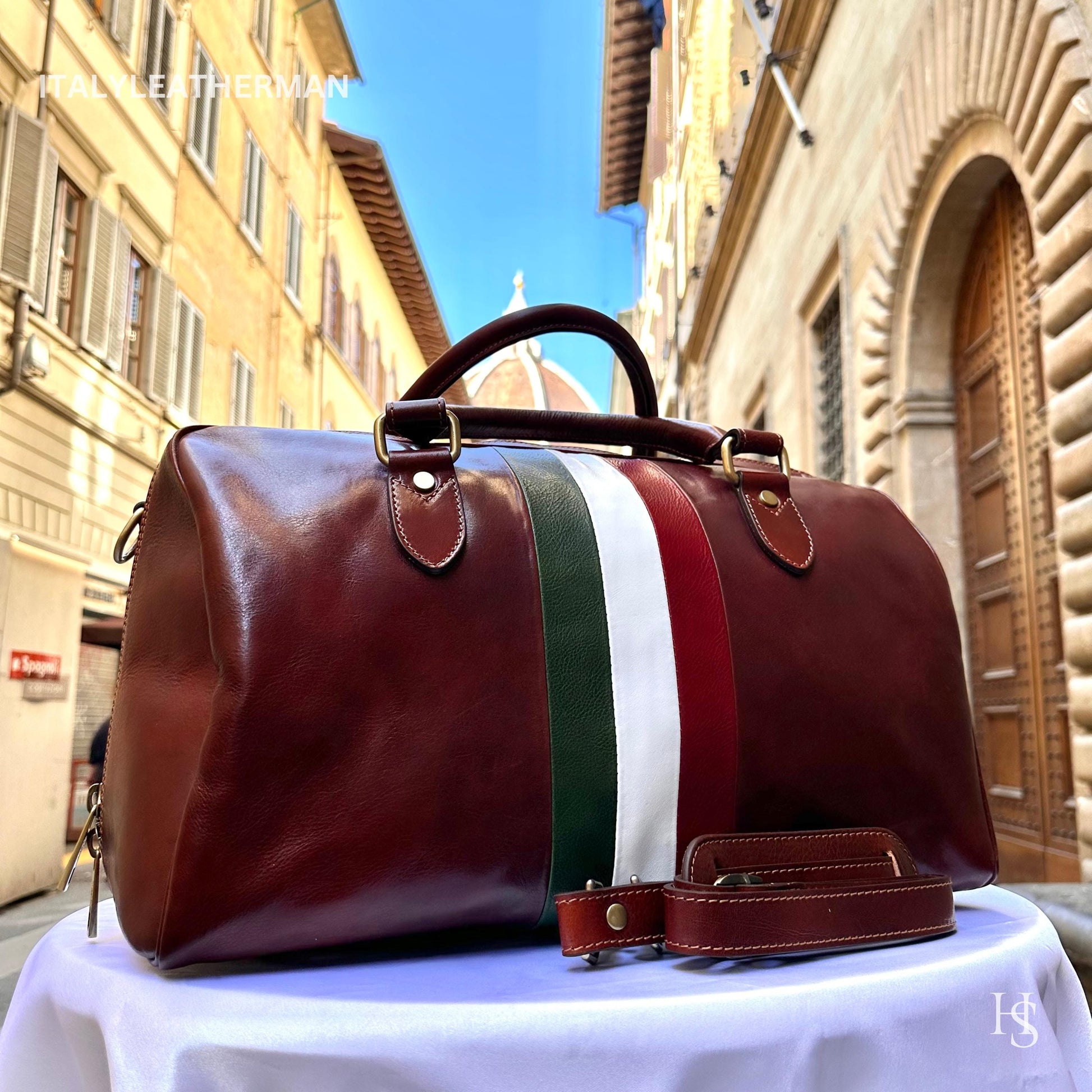 Italian Handmade Leather Travel Bags for Men | Elevate Your Style with Exquisite Craftsmanship made in Italy from Florence