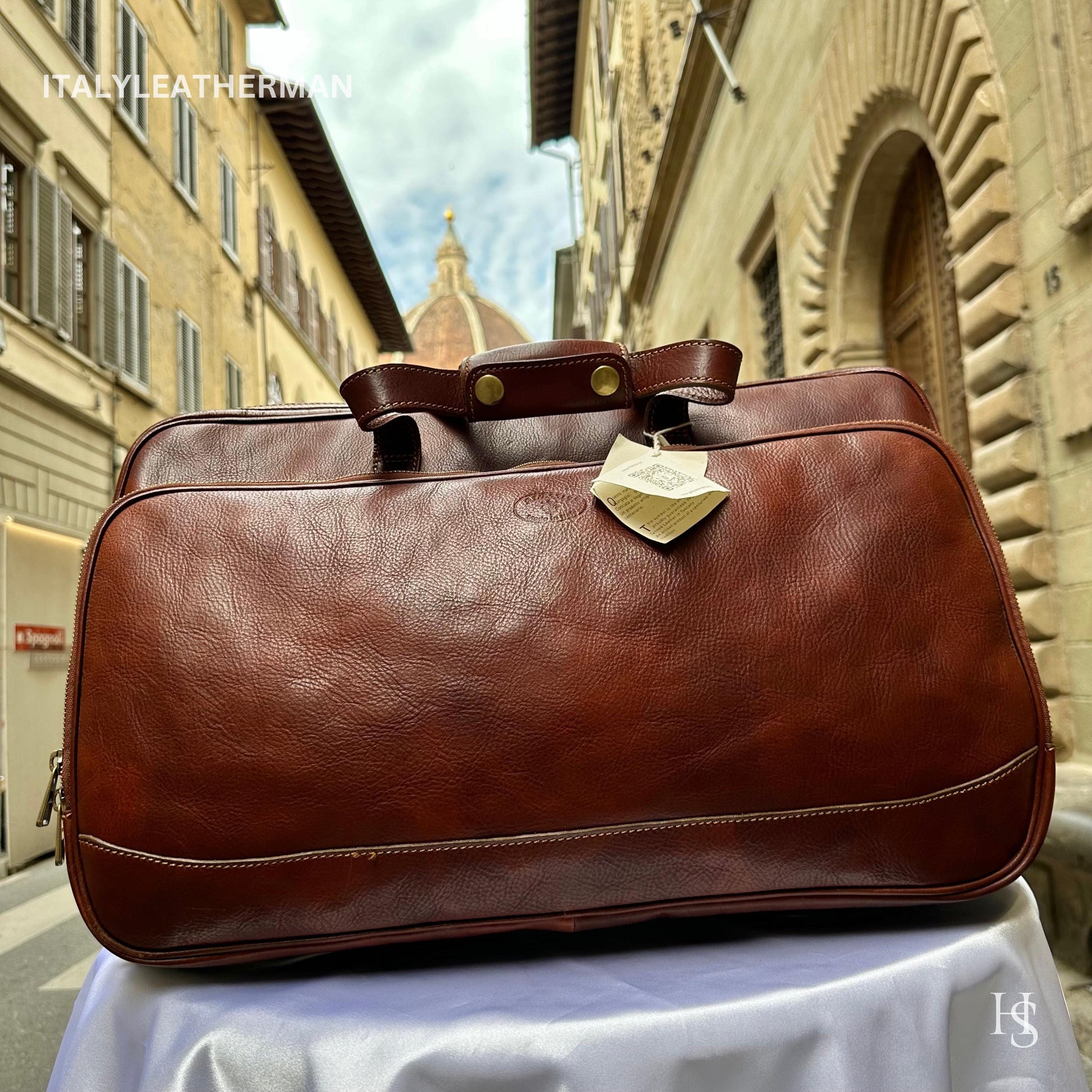 Italian Handmade Leather Travel Bags for Men | Elevate Your Style with Exquisite Craftsmanship made in Italy from Florence
