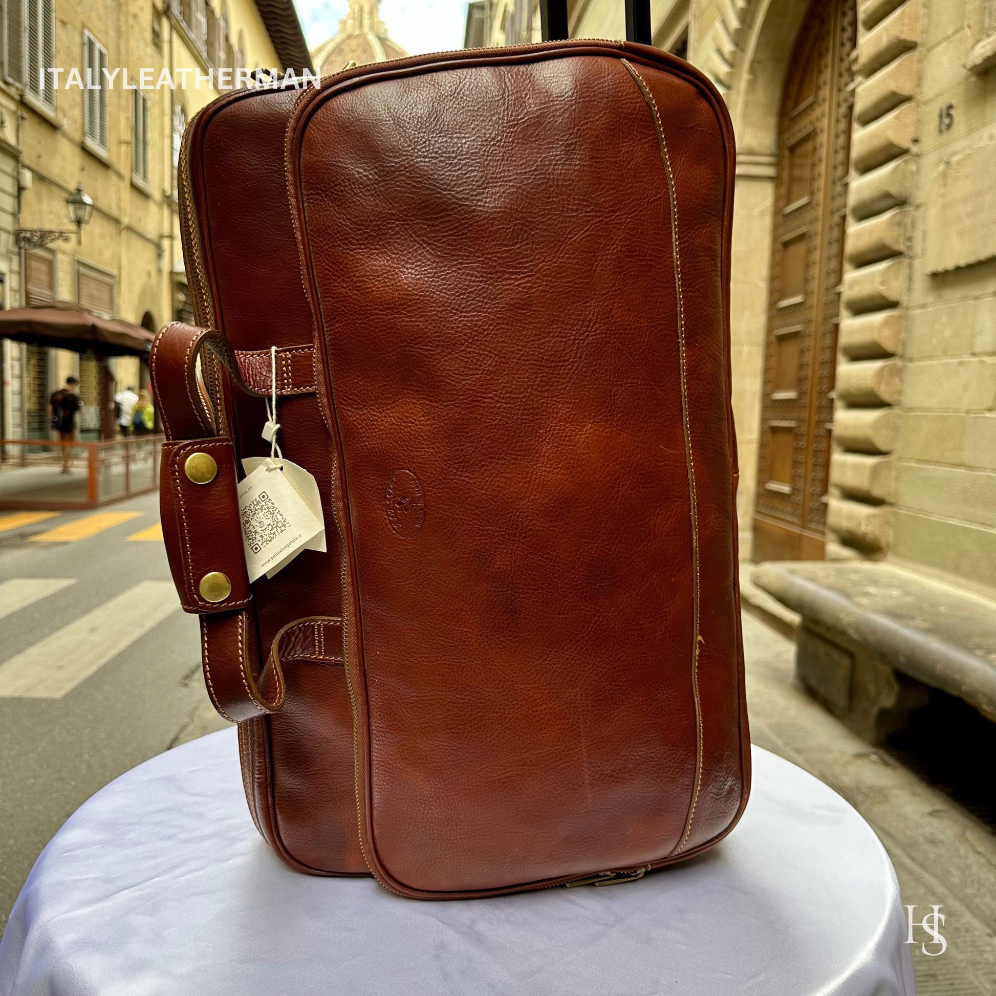Italian Handmade Leather Travel Bags for Men | Elevate Your Style with Exquisite Craftsmanship made in Italy from Florence
