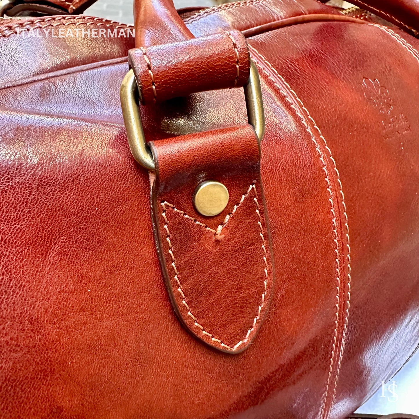 Italian Handmade Leather Travel Bags for Men | Elevate Your Style with Exquisite Craftsmanship made in Italy from Florence