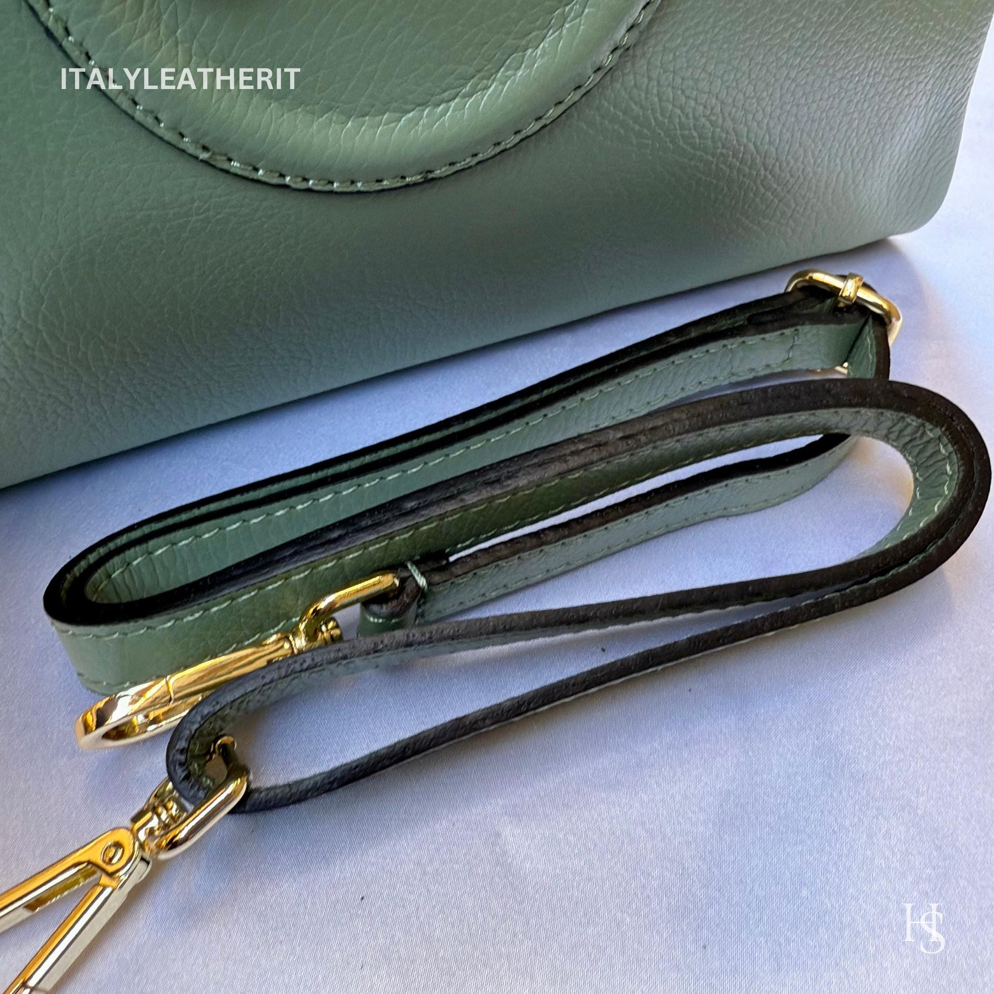 Italian Handmade Leather Bags For Women | Elegant Red Leather Tote From Florence | Pistachio leather tote