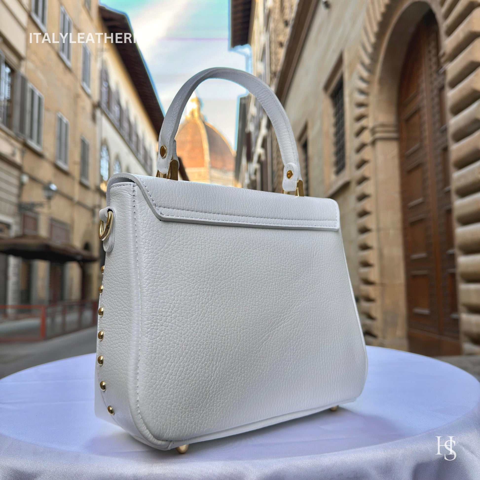 Italian Handmade Leather Bags For Women l l Elegant Leather Tote From Florence with bee-shaped lobster clasp closure