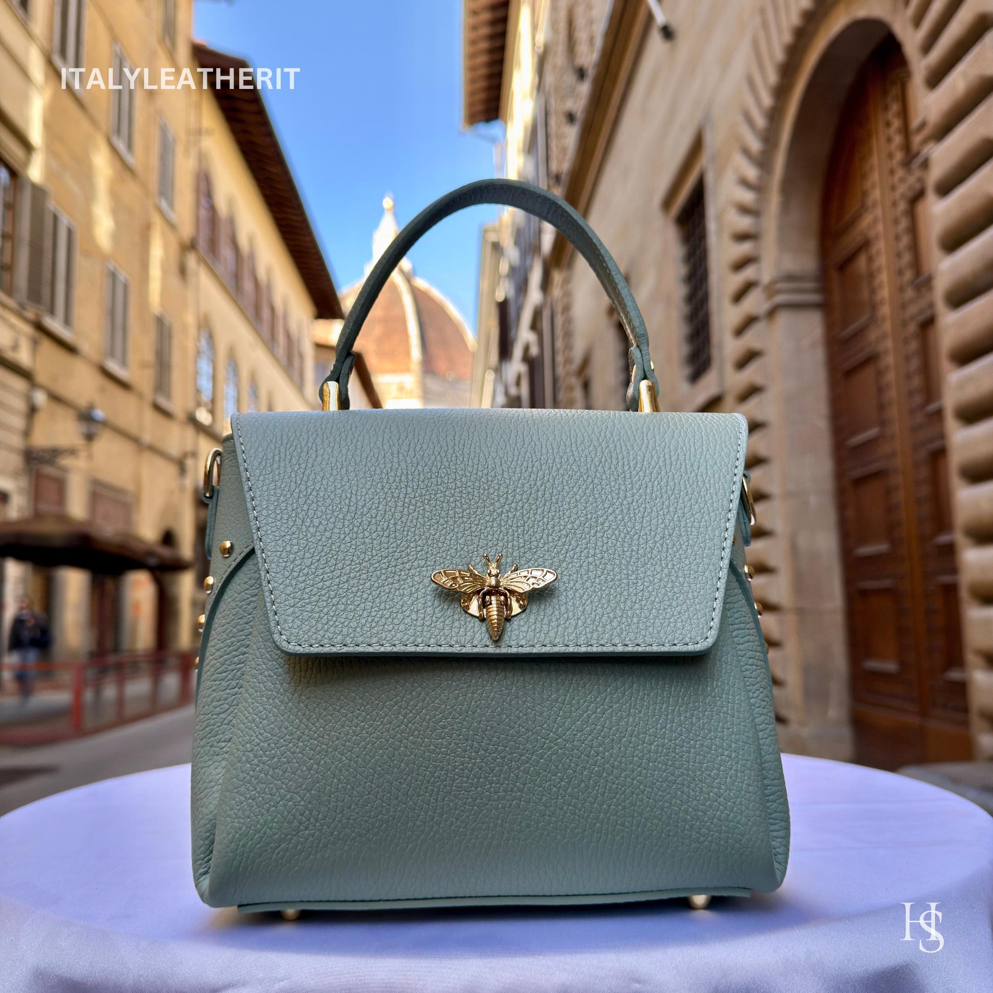 Italian Handmade Leather Bags For Women l l Elegant Leather Tote From Florence with bee-shaped lobster clasp closure