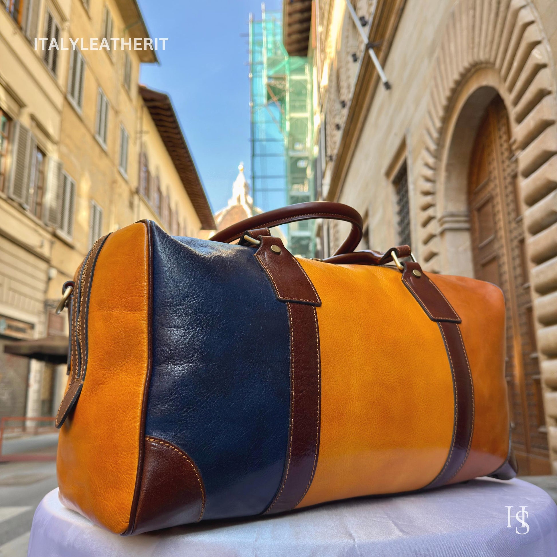 Italian Handmade Leather Travel Bags for Men | Elevate Your Style with Exquisite Craftsmanship made in Italy from Florence