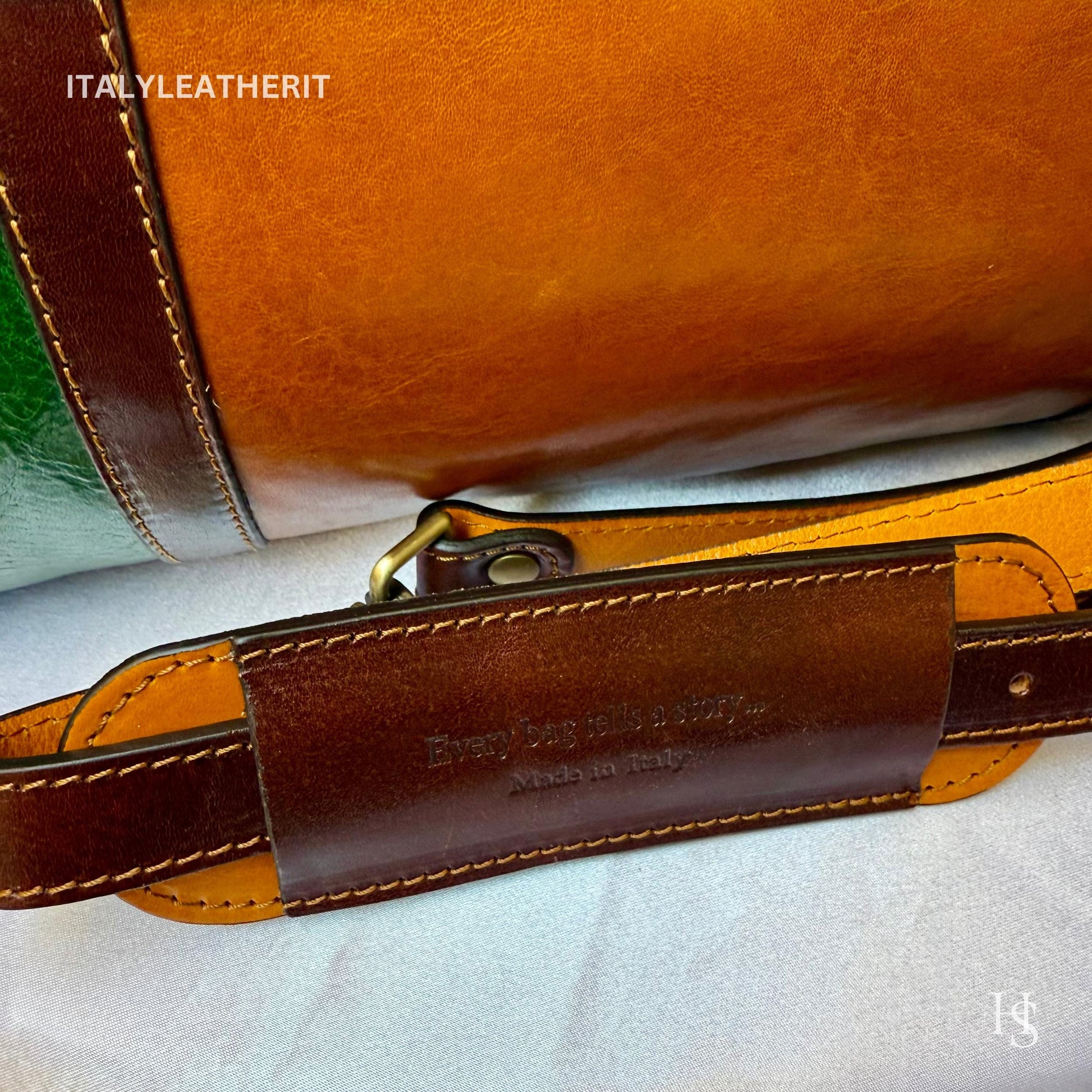 Italian Handmade Leather Travel Bags for Men | Elevate Your Style with Exquisite Craftsmanship made in Italy from Florence