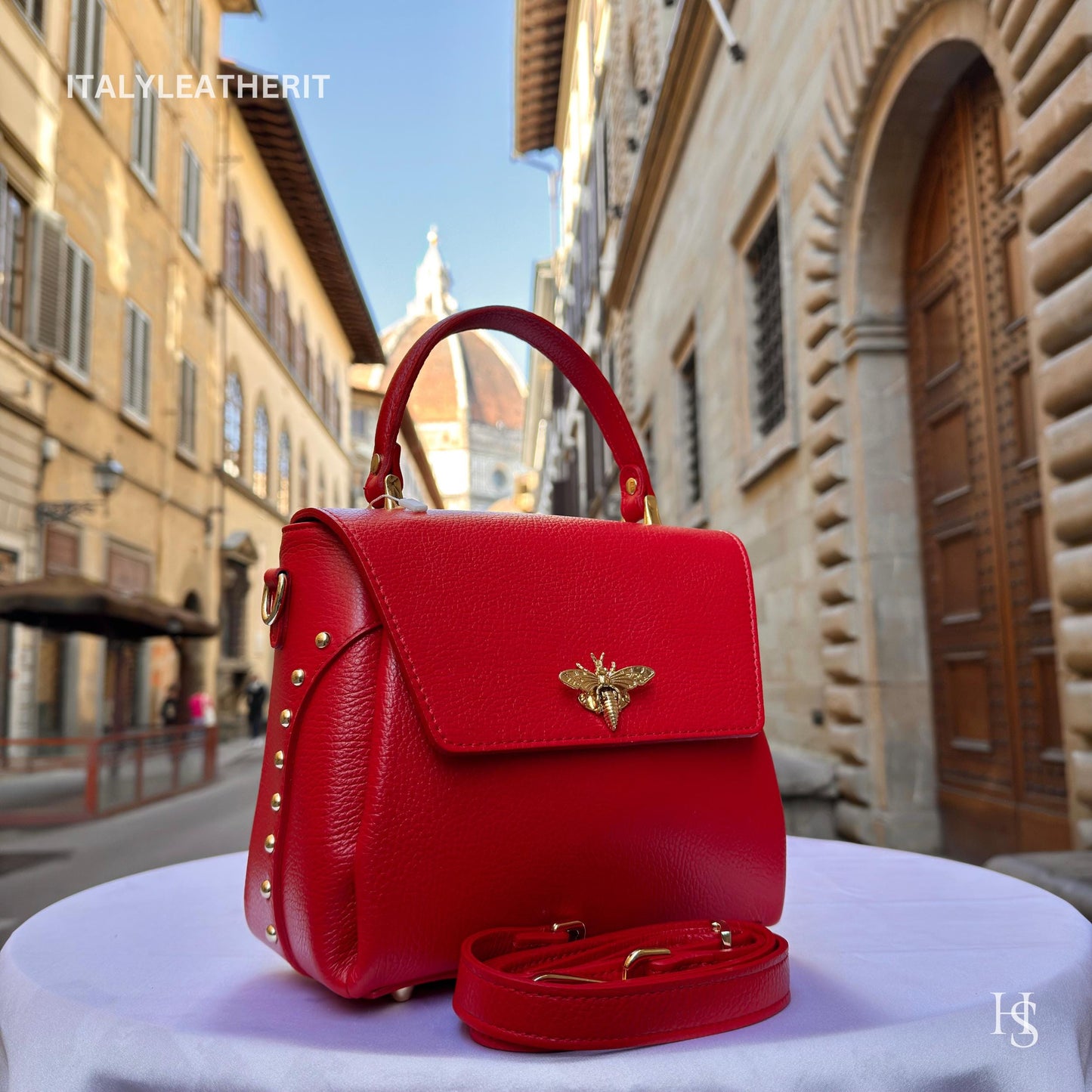 Italian Handmade Leather Bags For Women l l Elegant Leather Tote From Florence with bee-shaped lobster clasp closure