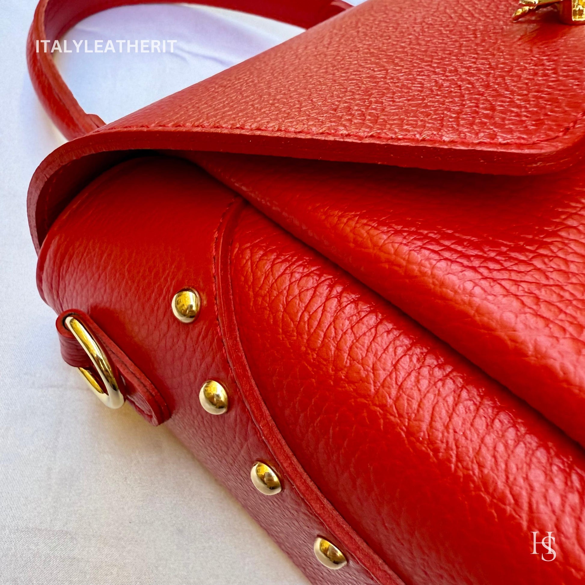 Italian Handmade Leather Bags For Women l l Elegant Leather Tote From Florence with bee-shaped lobster clasp closure