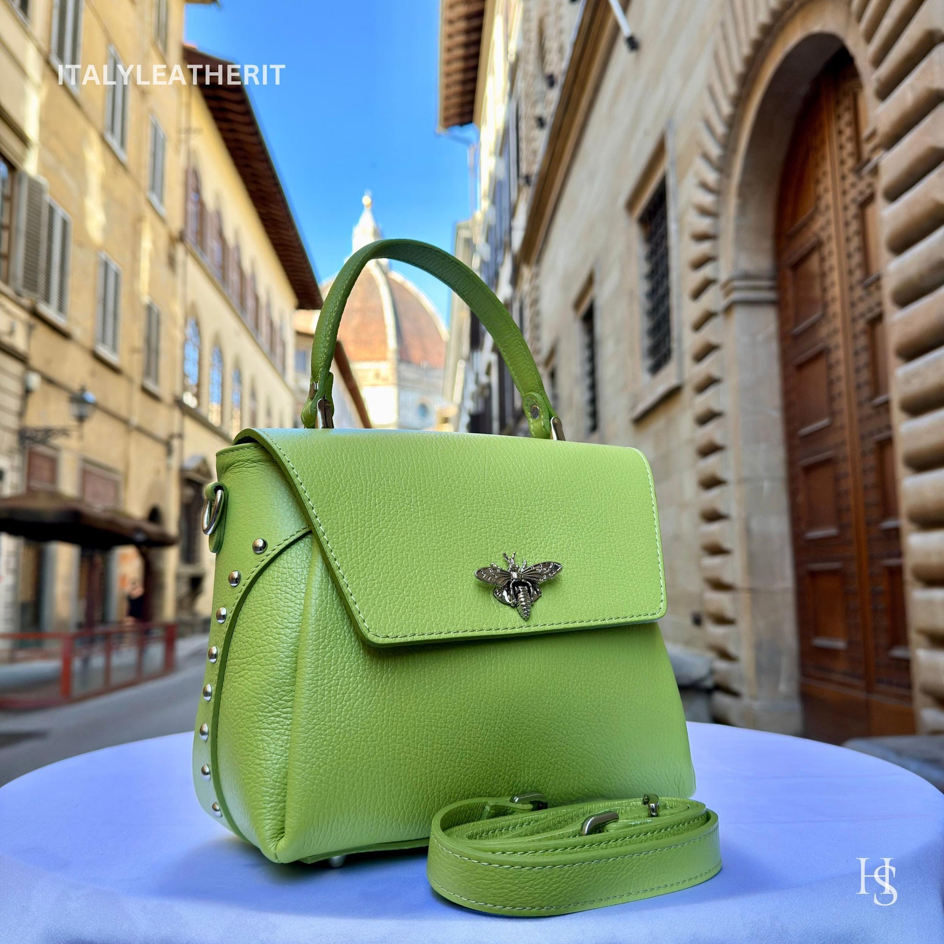 Italian Handmade Leather Bags For Women l l Elegant Leather Tote From Florence with bee-shaped lobster clasp closure