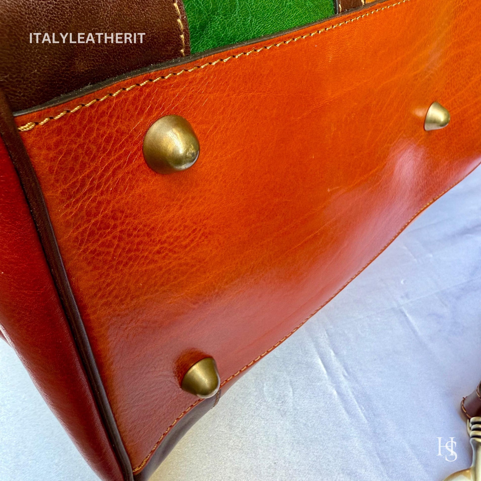 Italian Handmade Leather Travel Bags for Men | Elevate Your Style with Exquisite Craftsmanship made in Italy from Florence