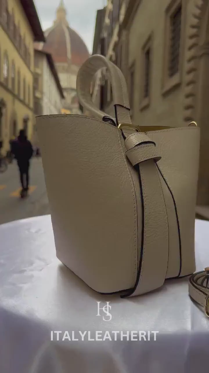 Italian Handmade Leather Bags For Women l l Elegant Leather Tote From Florence, Bucket bag, luxury tote